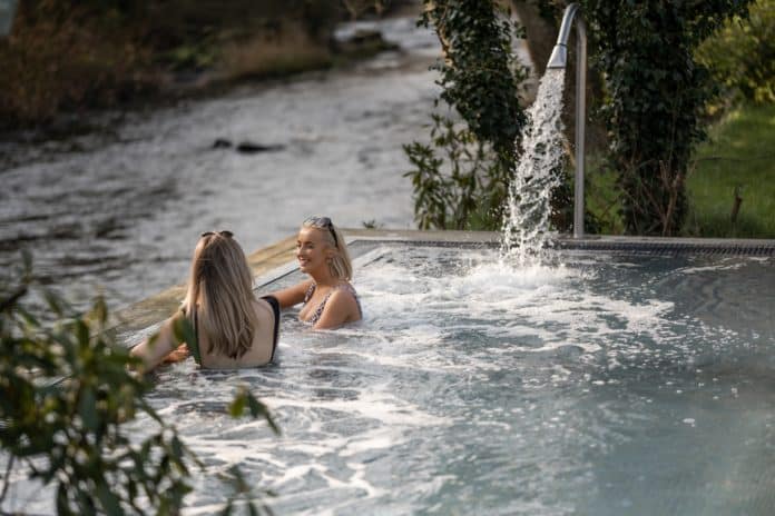 Ga;gorm Resort Outdoor hot tub