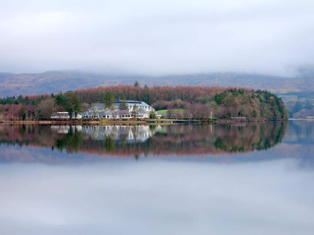 Harvey's Point, an Irish country hotel with view of the lake and the mountain